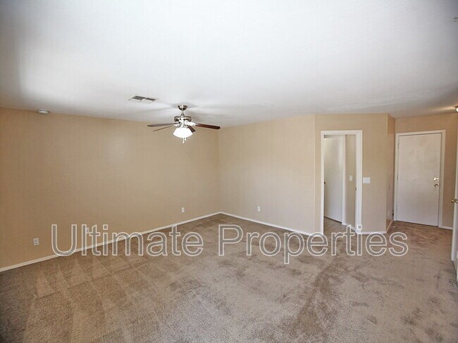 Building Photo - 12915 W Lawrence Ct