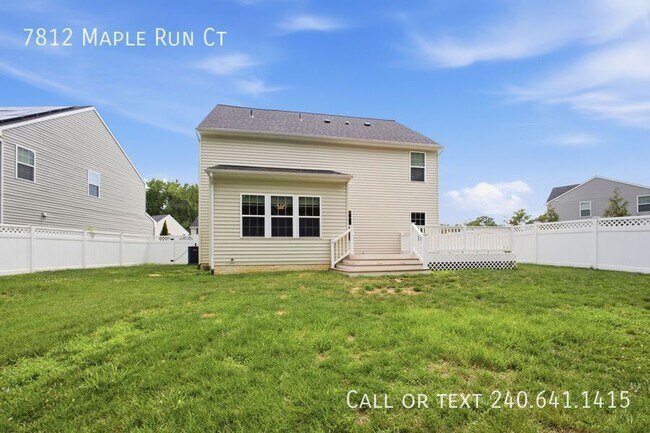 Building Photo - 7812 Maple Run Ct