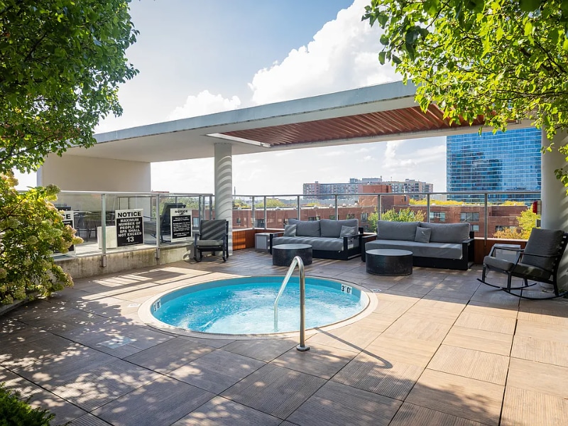 Building Photo - 1053 S State St