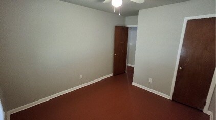 Building Photo - 2403 Greenhill Dr NW