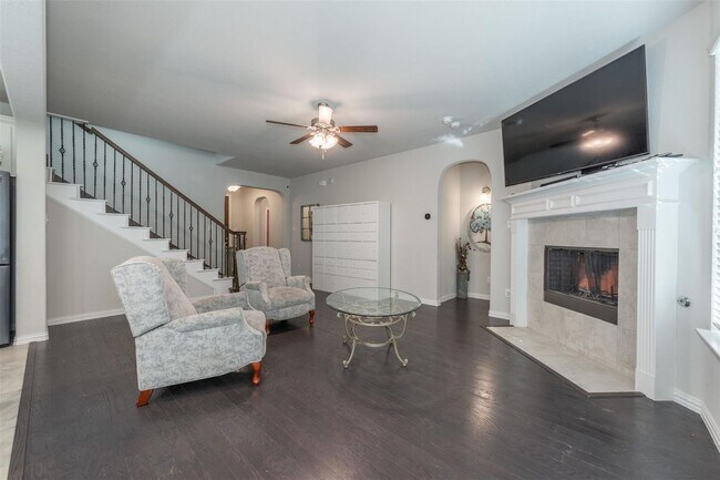 Building Photo - MOVE-IN SPECIAL! This beautiful home, located in the desirable EMS-ISD is what you've been lookin...