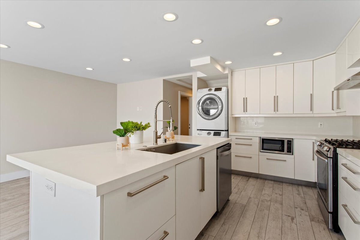 Building Photo - 6955 Trolleyway