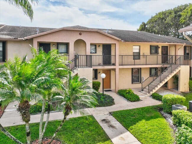 Building Photo - 9485 Boca Cove Cir