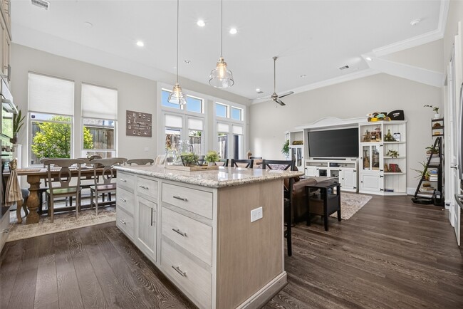 Building Photo - 2703 Kinsley Oaks Dr
