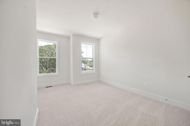 Building Photo - 356 Evermore Ln