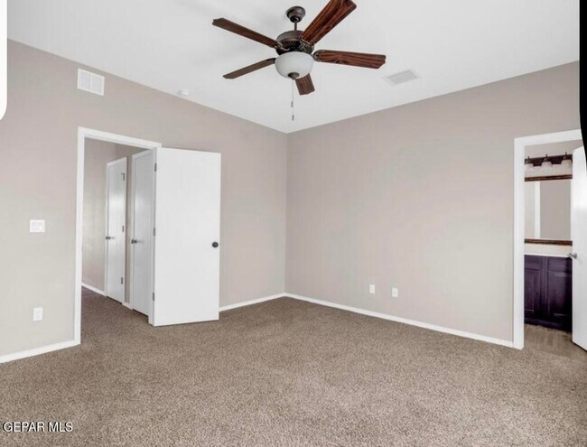 Building Photo - 11041 Gem Valley Rd