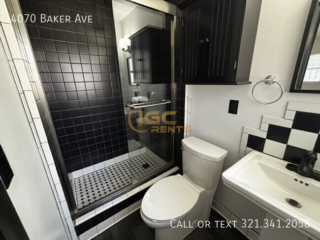 Building Photo - 4070 Baker Ave