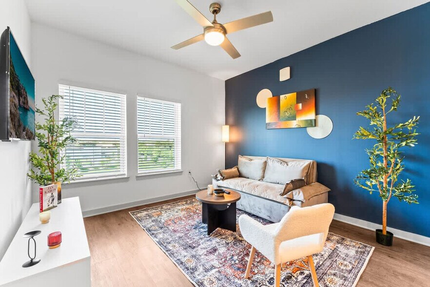 Primary Photo - 14515 Star Water Rd