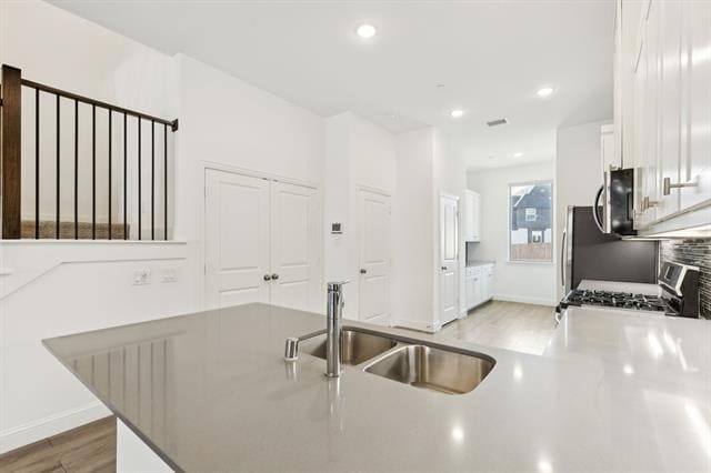 Building Photo - 7143 Buchanan Dr