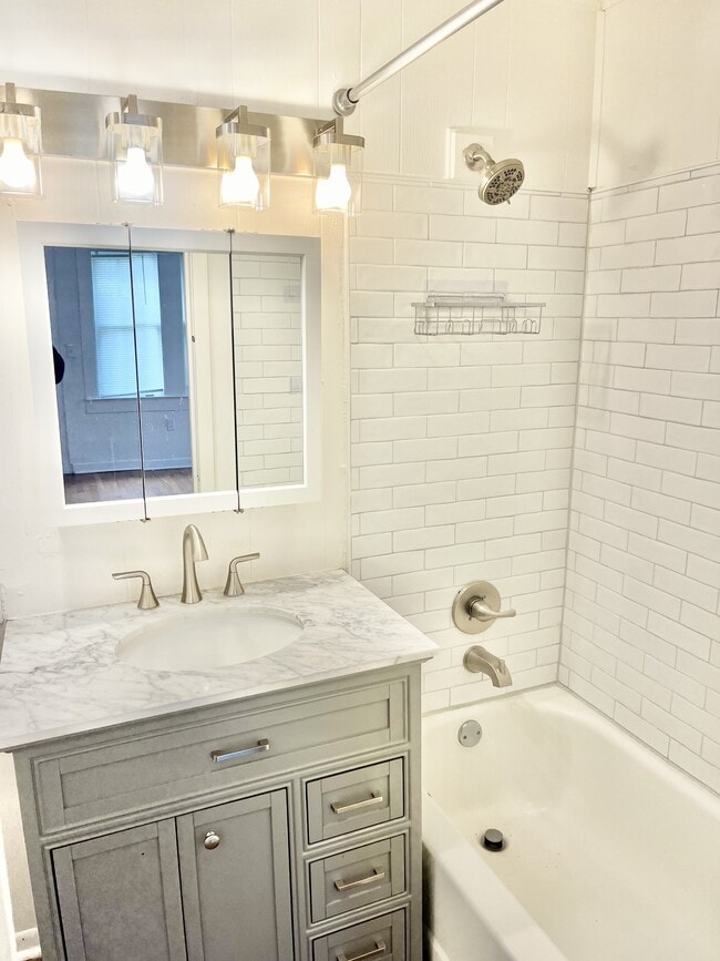 Building Photo - 4065 Capital Heights Ave