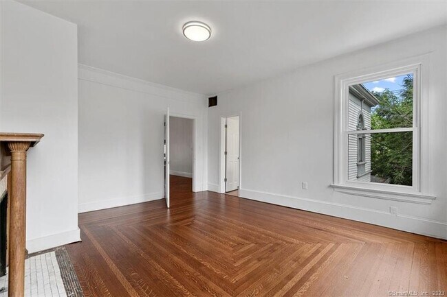 Building Photo - 131 Dwight St