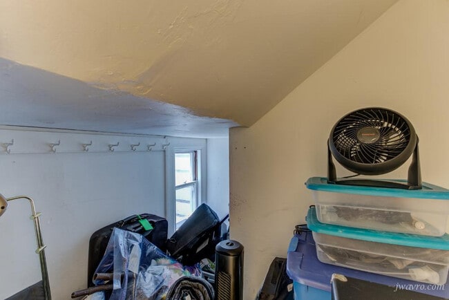 Building Photo - 426 Cole St