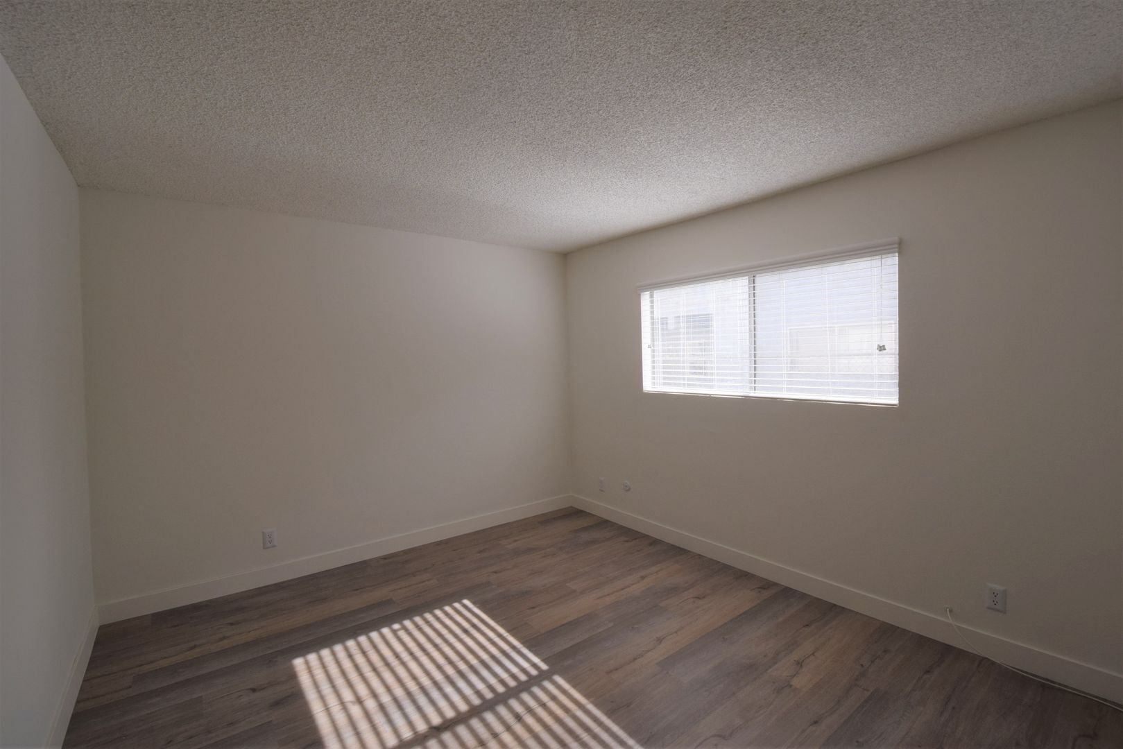 Building Photo - 6115 Whitsett Ave