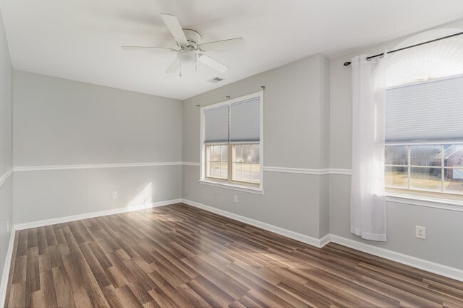 Building Photo - 3400 McGee Cove