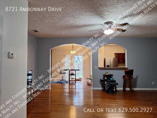 Building Photo - 8721 Ambonnay Dr