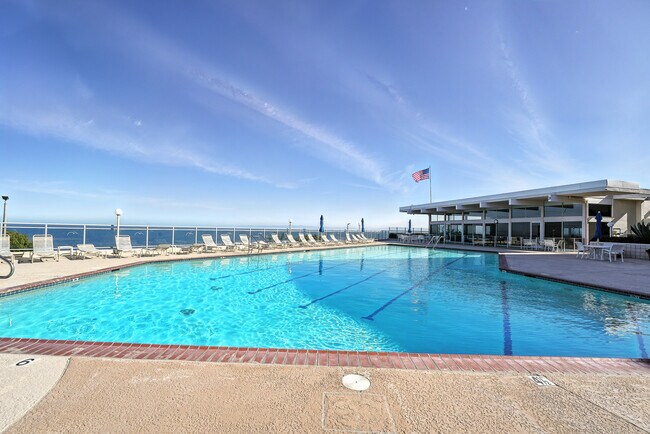 Building Photo - 32735 Seagate Dr