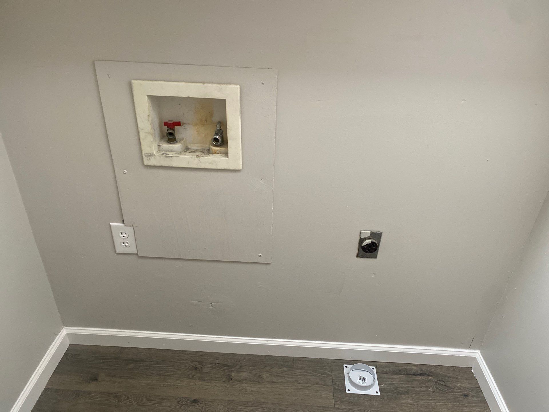 Building Photo - 919 Rushmeade Rd