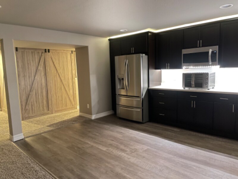 Building Photo - 5383 Homeward Dr