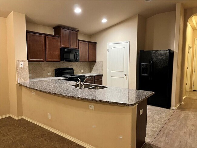 Building Photo - 17328 Bridgefarmer Blvd