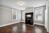 Building Photo - 1211