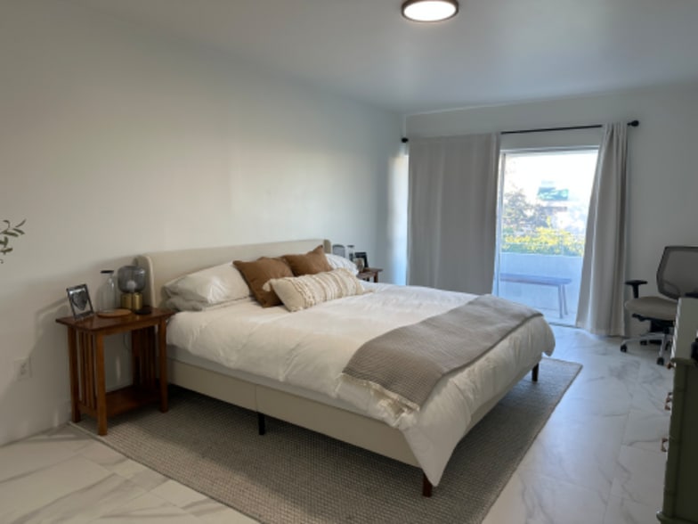 Building Photo - 5838 SW 74th Terrace