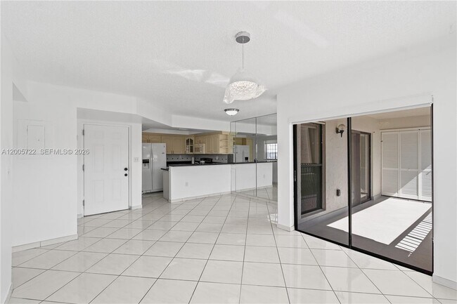 Building Photo - 10877 NW 7th St