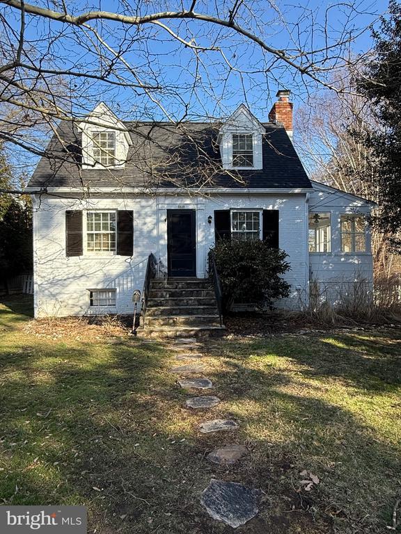 Building Photo - 2115 N Potomac St