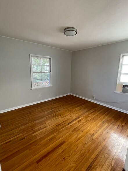 Bedroom 2 - 2669 Waverly Dr