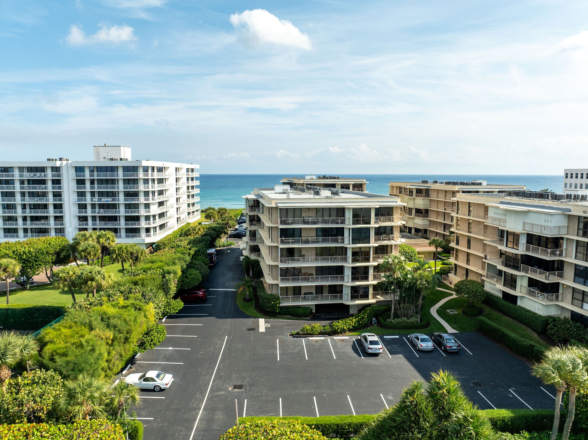 Building Photo - 3200 S Ocean Blvd