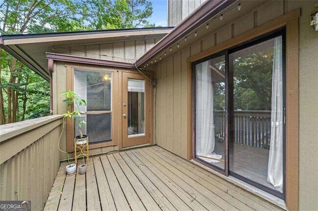 Building Photo - 1004 Dunbar Dr