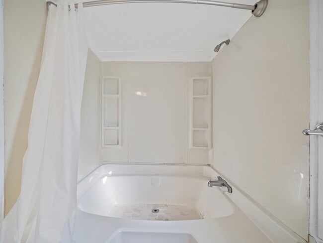 Building Photo - 53 Cushion Pl