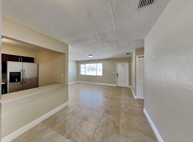 Building Photo - 7004 Lambright Ct
