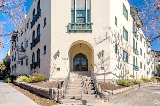 Entrance - Garden Court