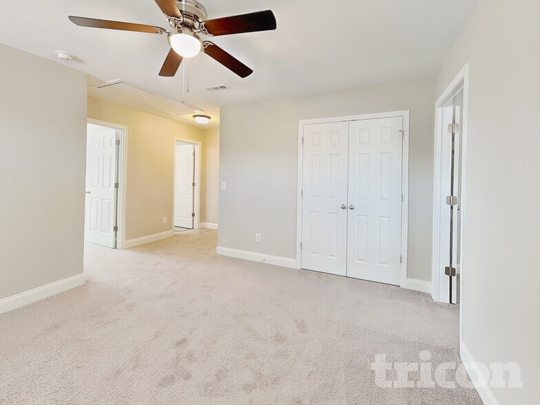 Building Photo - 1363 Coates Ln
