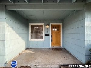 Building Photo - 218 Karen Ln