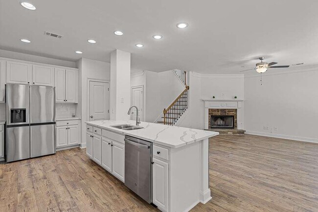 Building Photo - 3206 Montauk Hill Dr