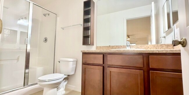 Building Photo - 1087 Osborne Ct