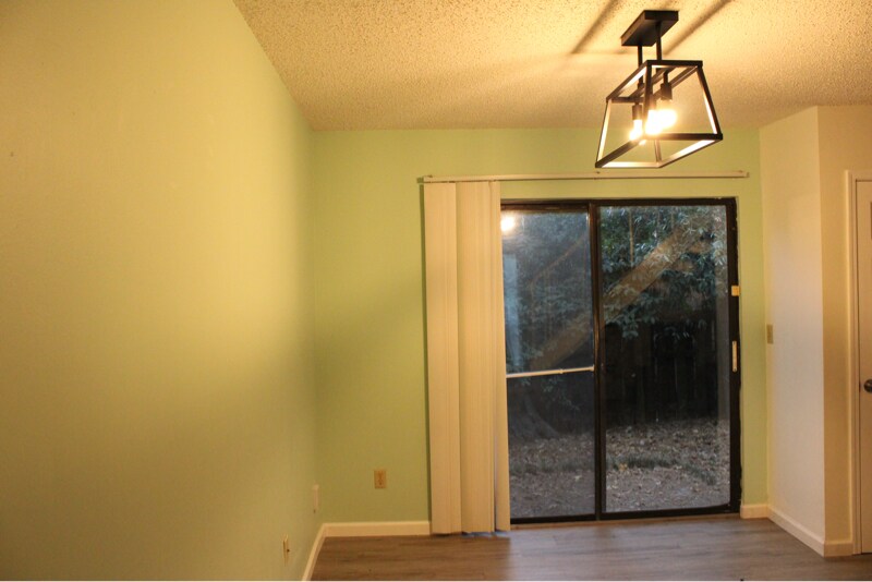 Building Photo - 3747 Donovan Dr