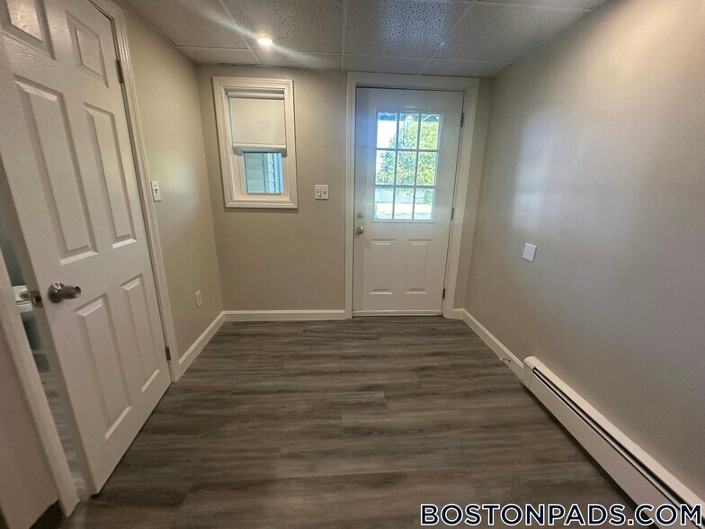 Building Photo - 43 Madison St