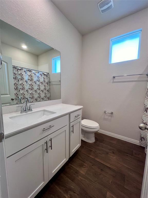 Building Photo - 944 Vogel Dr