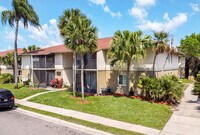 Building Photo - Lake Starcrest Apartment Homes