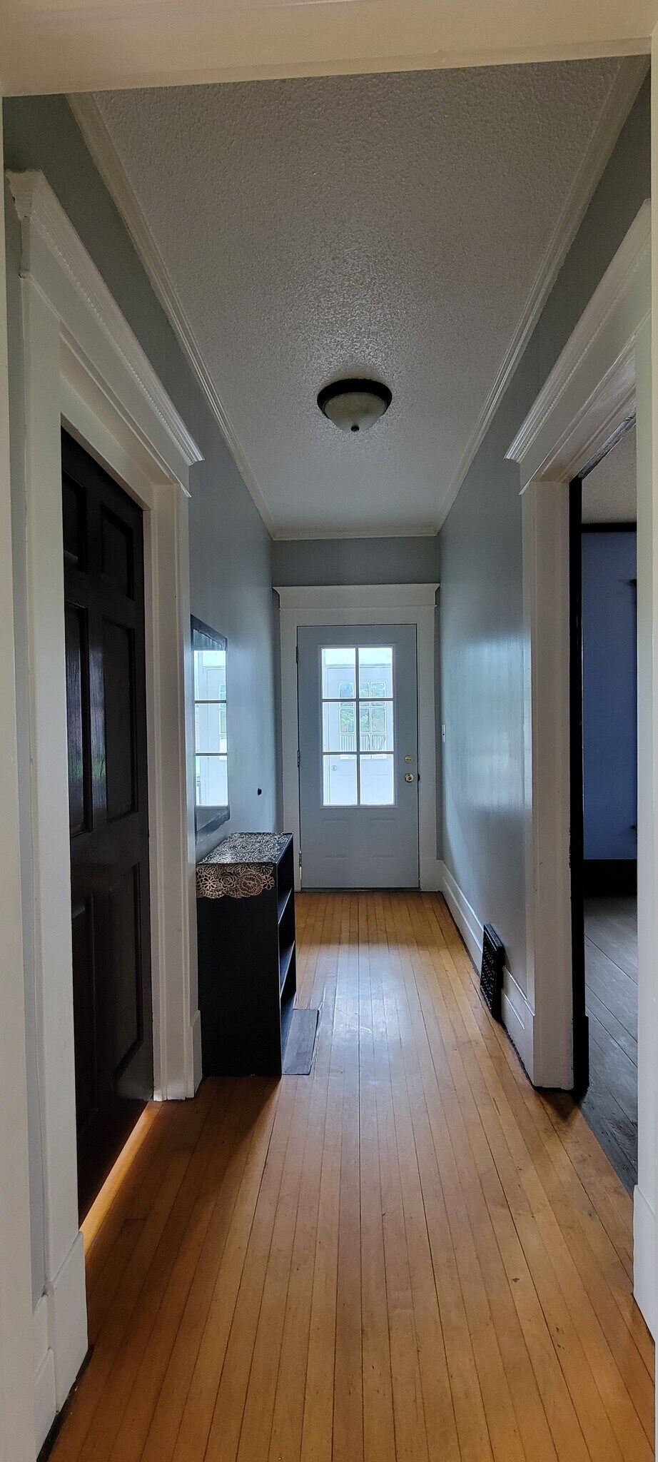 Hallway - 532 Riehl St