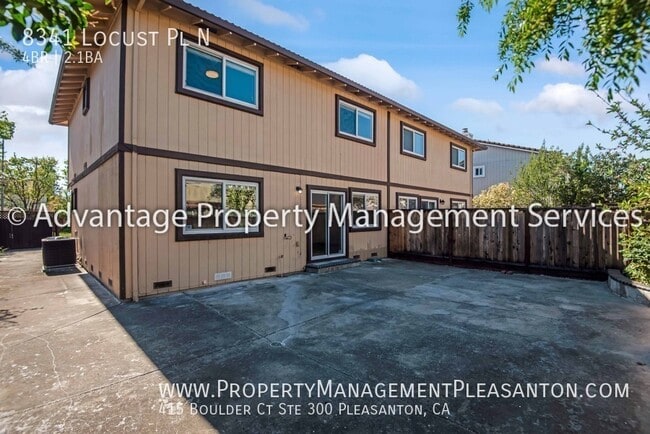 Building Photo - 8341 Locust Pl N