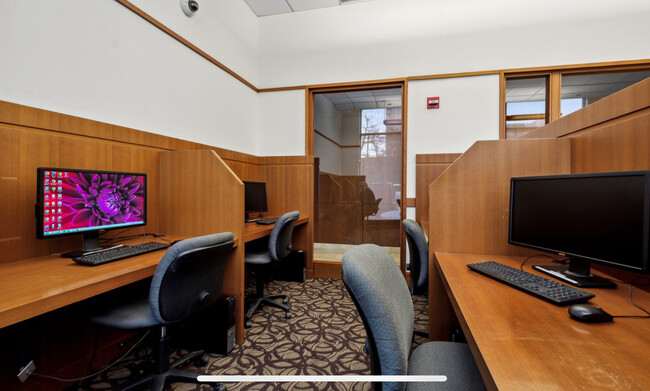 Community space - 849 N Franklin St