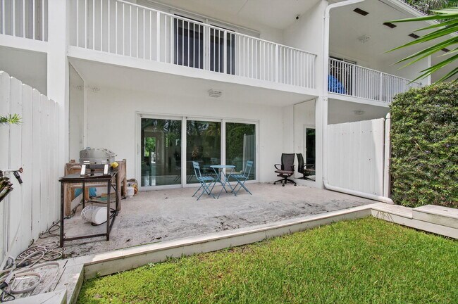 Building Photo - 130 Andrews Ave