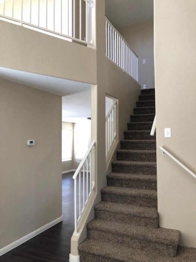 Building Photo - 4808 Lupita Ct