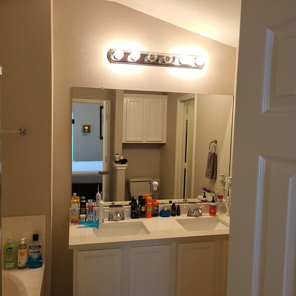 Building Photo - 1021 Rawhide Trl