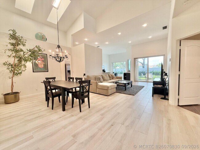 Building Photo - 46 Pinnacle Cove
