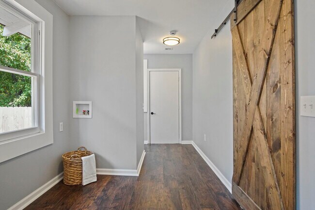 Building Photo - 311 NW 25th St