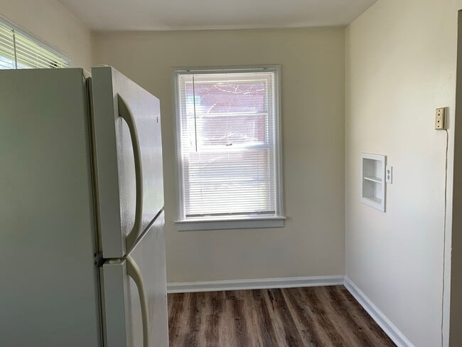 Building Photo - Cozy Ranch Style Home!!